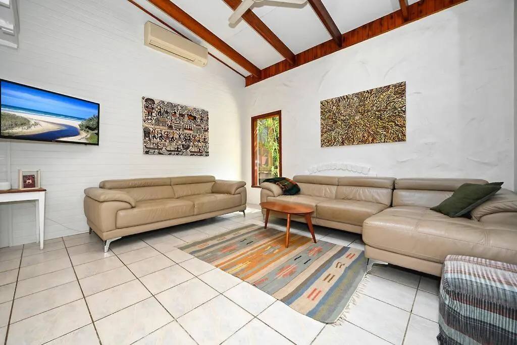 Stylish Family Eco Lodge Yaroomba